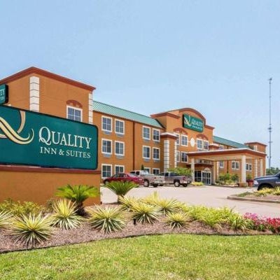 Quality Inn And Suites Thumbnail