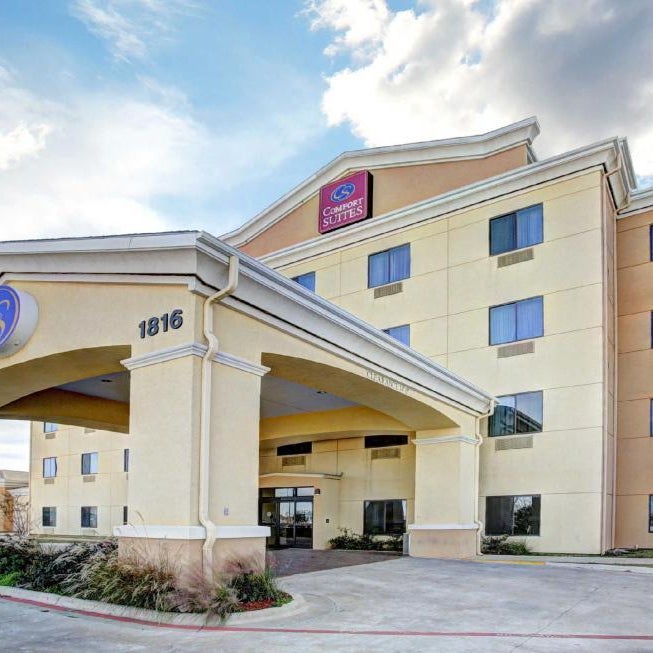 Comfort Suites Thumbnail