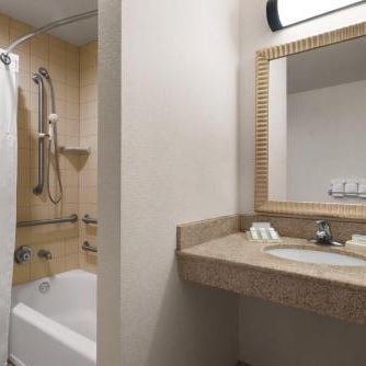 Hilton Garden Inn South Bend Thumbnail
