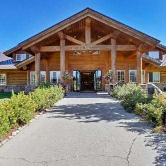 Headwaters Lodge & Cabins at Flagg Ranch Thumbnail