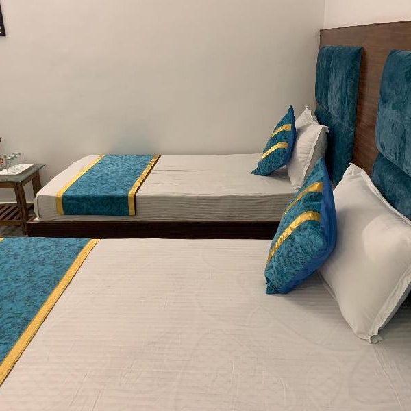 Hotel Maha Luxmi Palace katra