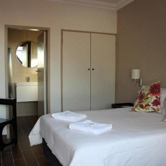 Travel Lodge
