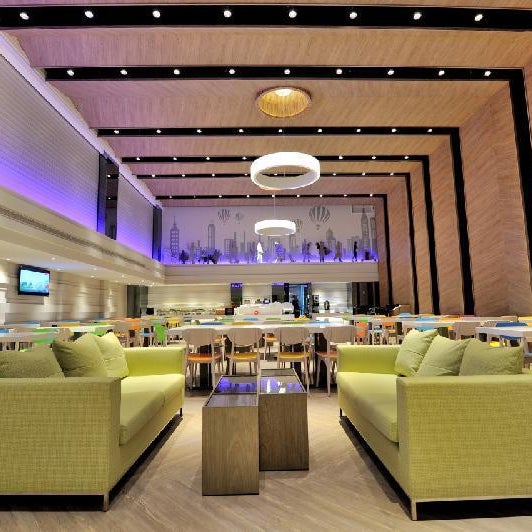 Green World Hotel Zhonghua Thumbnail