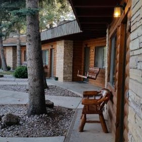 West Winds Lodge Thumbnail