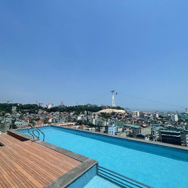 The Light Hotel Halong Thumbnail