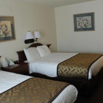 Lone Tree Inn Thumbnail