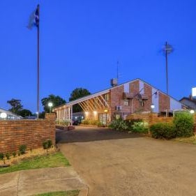 All Travellers Motor Inn