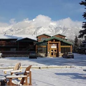 Rundle Mountain Lodge Thumbnail