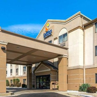 Comfort Inn & Suites Thumbnail
