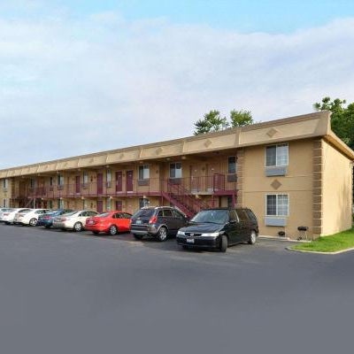 Rodeway Inn St. Joseph Thumbnail