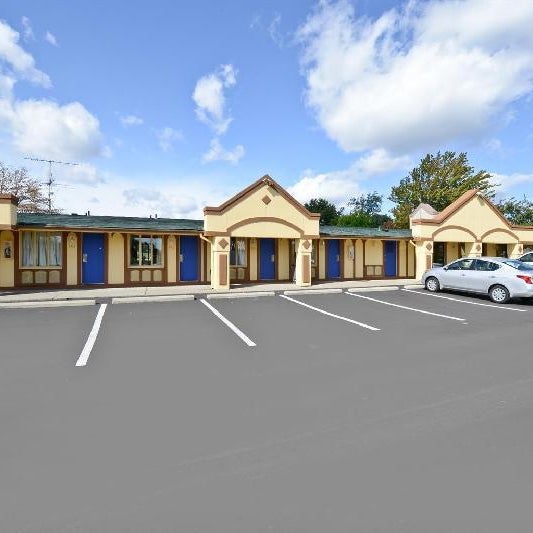 Americas Best Value Inn & Suites Warren Detroit