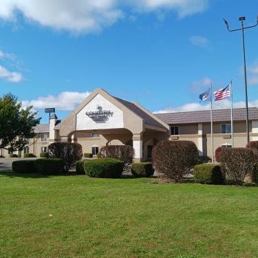 Country Inn & Suites by Radisson, Battle Creek, MI Thumbnail