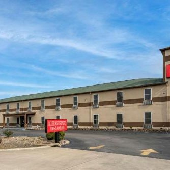 Econo Lodge Inn & Suites Granite City Thumbnail