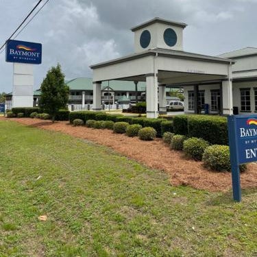 Baymont by Wyndham Marianna Thumbnail