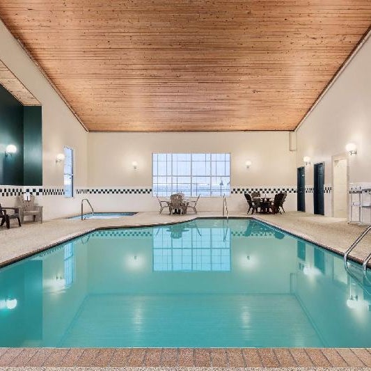 Country Inn & Suites by Radisson, Little Falls, MN Thumbnail