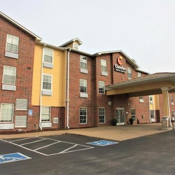 Comfort Inn & Suites - Chesterfield Thumbnail