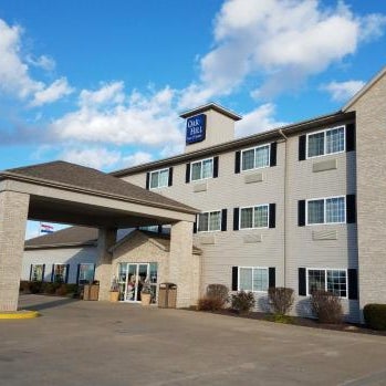 Oak Hill Inn & Suites Thumbnail