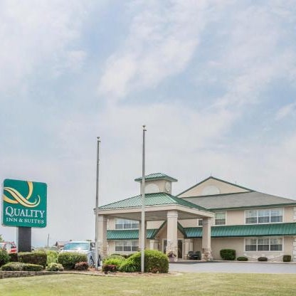 Quality Inn & Suites Manistique Thumbnail