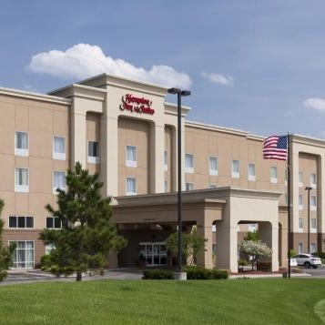 Hampton Inn By Hilton & Suites Davenport Thumbnail