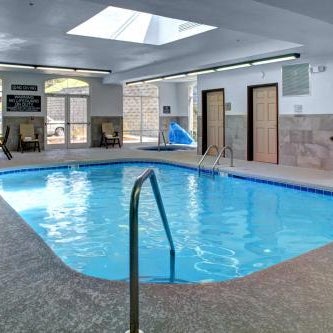 Country Inn & Suites by Radisson Asheville Downtown Tunnel Road Thumbnail