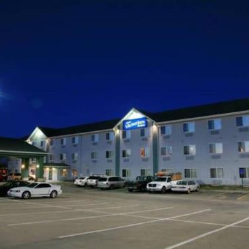 New Victorian Suites Lincoln NE Thumbnail