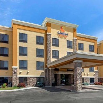 Comfort Suites Oshkosh Thumbnail