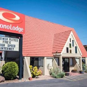 Super 8 by Wyndham Albuquerque Downtown Thumbnail