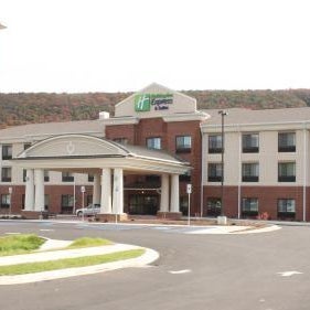 Holiday Inn Express & Suites La Vale/Cumberland By IHG Thumbnail