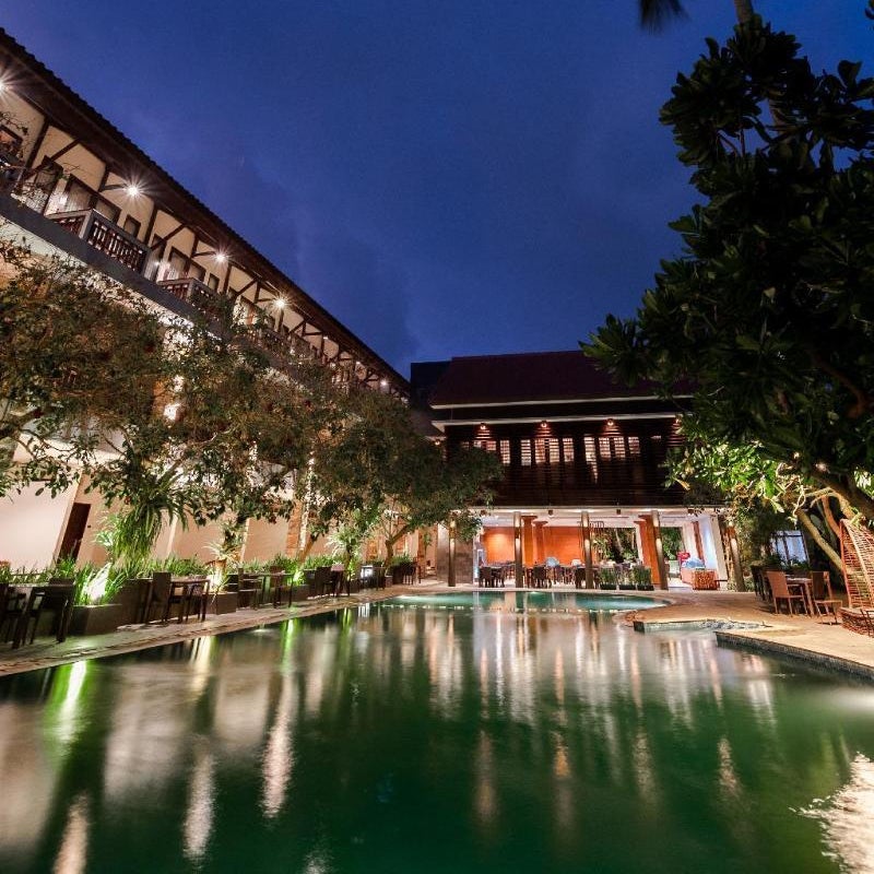 Surya Kencana Seaside Hotel