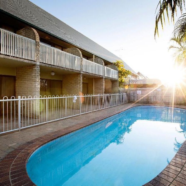 Nightcap at Kawana Waters Hotel Thumbnail