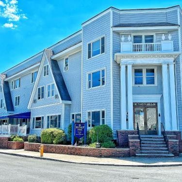 Winthrop Arms Hotel Restaurant Logan Airport Thumbnail