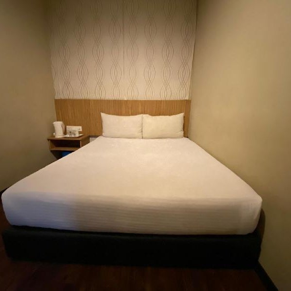 OYO 89752 7 DAYS EXPRESS HOTEL