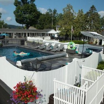 Knotty Pine Motel Thumbnail