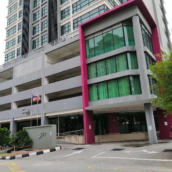 Nexus Regency Suites & Hotel