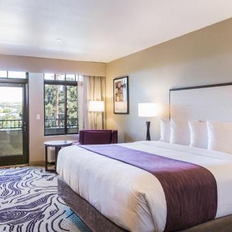Hotel Siri Downtown - Paso Robles Thumbnail