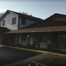 Lone Pine Motel Thumbnail