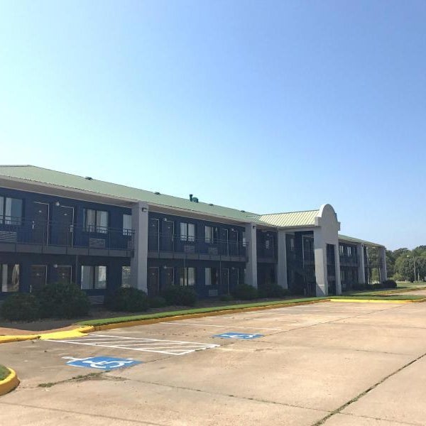 Americas Best Value Inn Brinkley Thumbnail