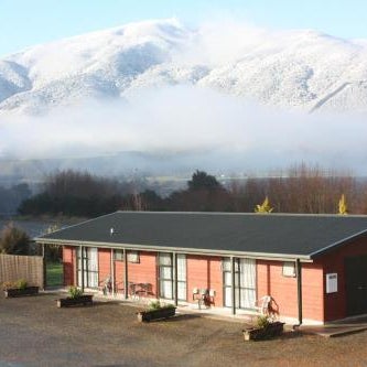Owen River Tavern & Motels