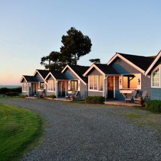 Juan de Fuca Waterfront Hotel & Cottages Thumbnail