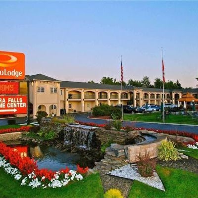 Econo Lodge At The Falls North Thumbnail