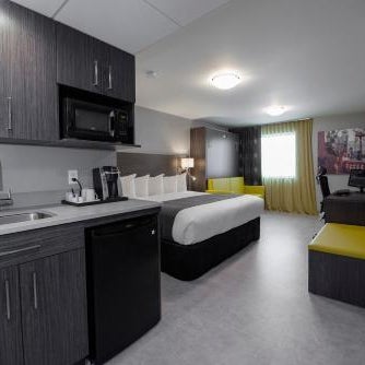 Hôtel & Suites Le Dauphin Québec Thumbnail