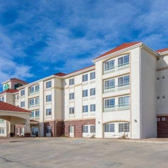 La Quinta Inn & Suites by Wyndham Dodge City Thumbnail