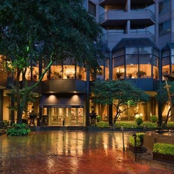 Windsor Court Hotel Thumbnail