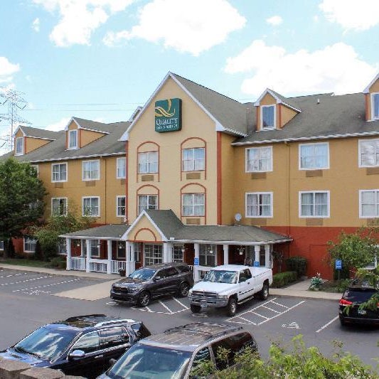 Quality Inn & Suites Cincinnati Sharonville Thumbnail