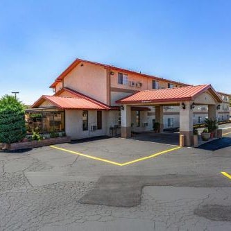 Rodeway Inn Farmington Thumbnail