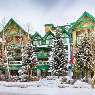 Pinnacle Hotel Whistler Thumbnail