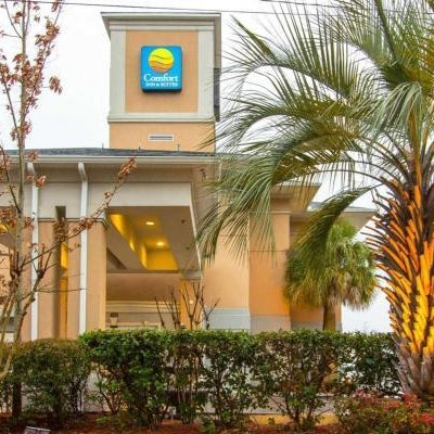 Comfort Inn & Suites Airport Convention Center Thumbnail