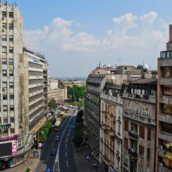 Miha Luxury Apartment 2BR 50m from Main Square