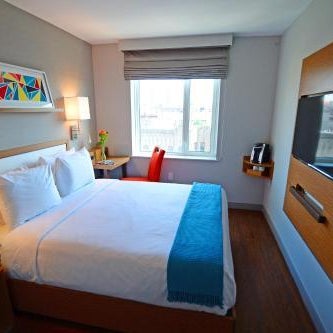 Edge Hotel Washington Heights Thumbnail