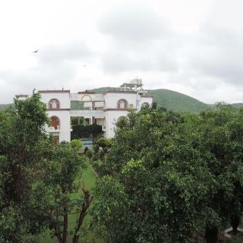 Hotel Sanctuary Resort